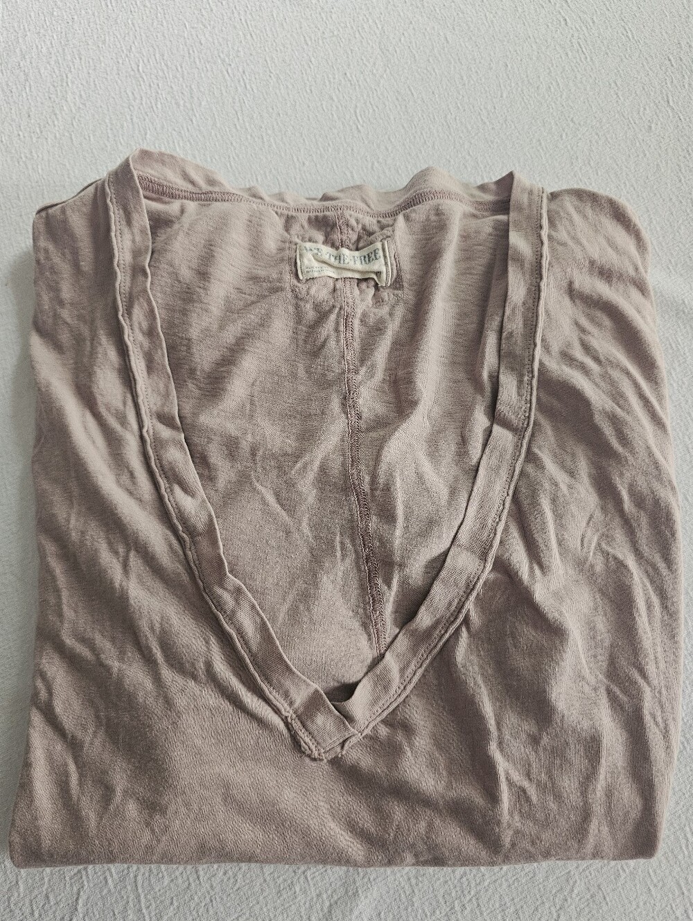 Free People We The Free Nina V-Neck Tee Cashmere Color Size M - Picture 3 of 5